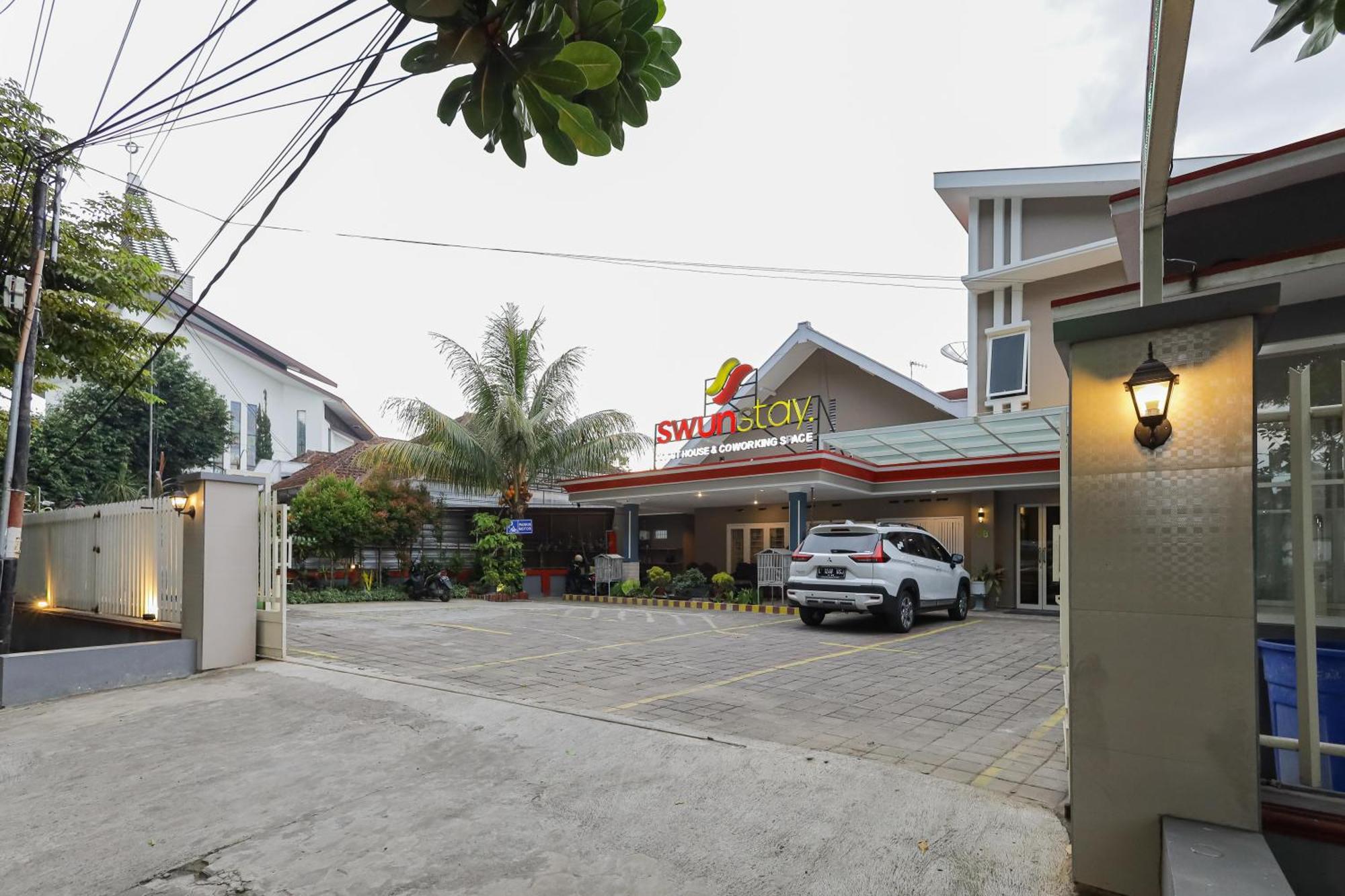 Reddoorz Plus At Swun Stay Raya Langsep Μαλάνγκ Εξωτερικό φωτογραφία