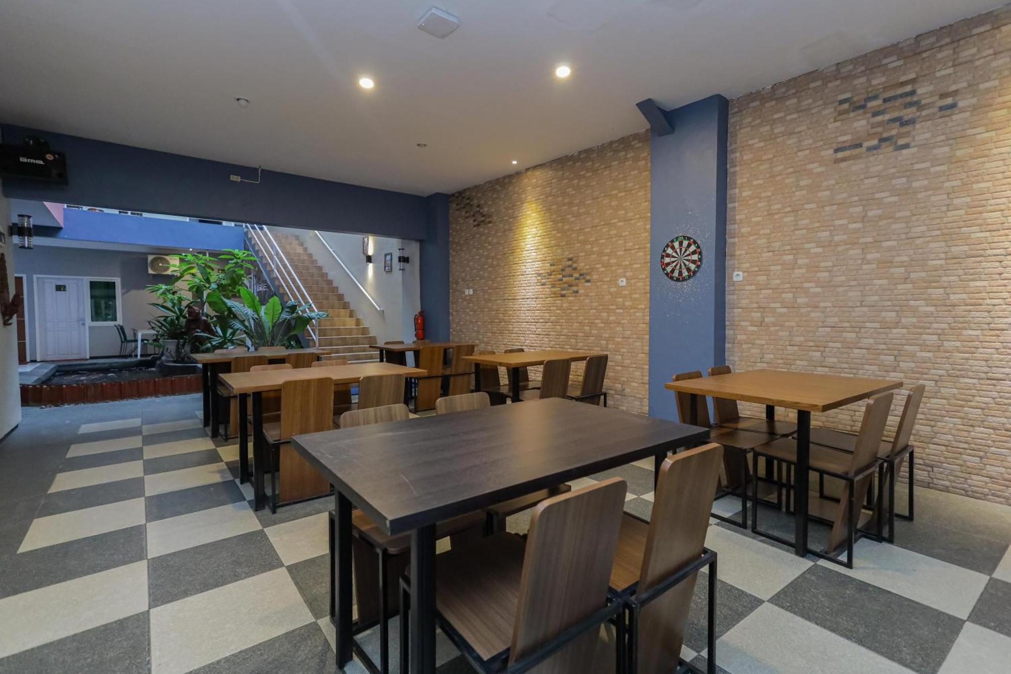 Reddoorz Plus At Swun Stay Raya Langsep Μαλάνγκ Εξωτερικό φωτογραφία