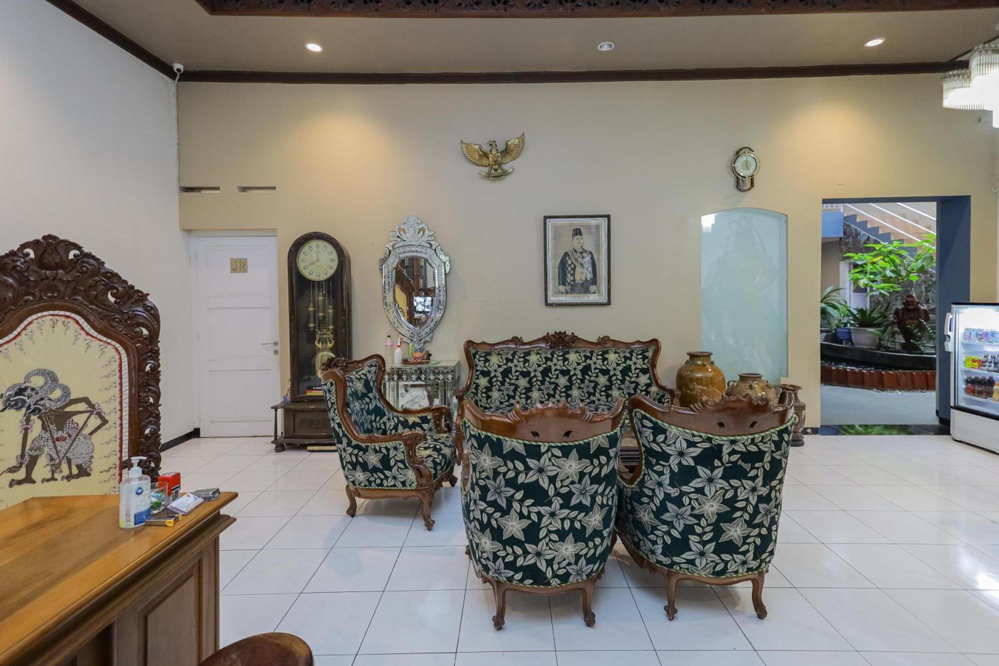 Reddoorz Plus At Swun Stay Raya Langsep Μαλάνγκ Εξωτερικό φωτογραφία