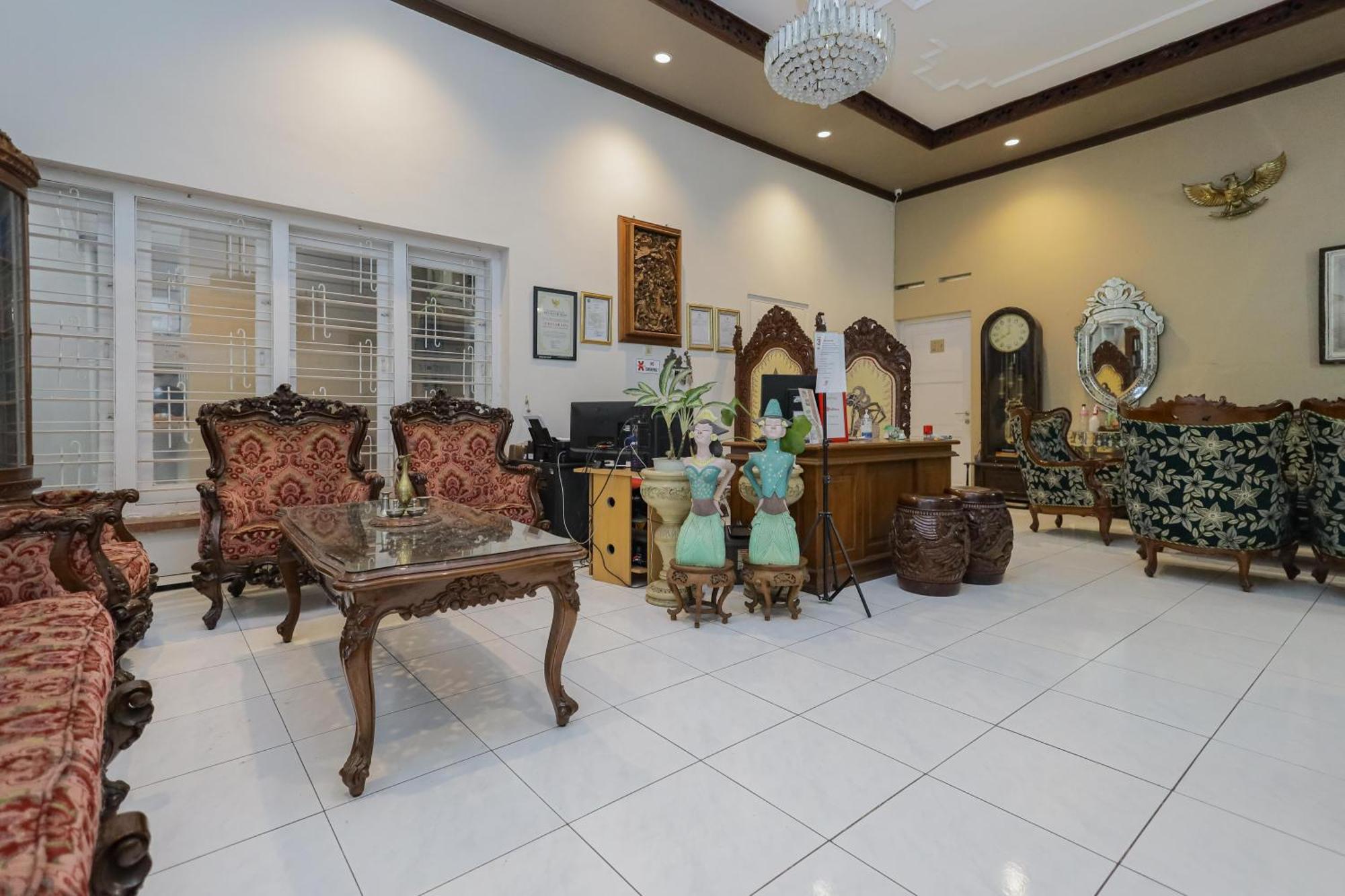 Reddoorz Plus At Swun Stay Raya Langsep Μαλάνγκ Εξωτερικό φωτογραφία