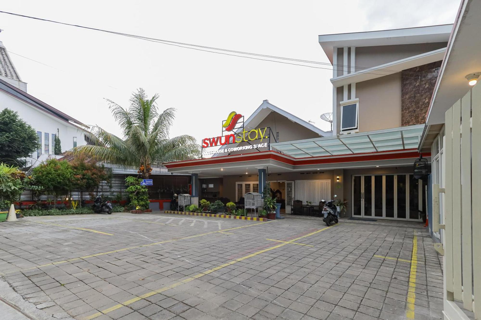 Reddoorz Plus At Swun Stay Raya Langsep Μαλάνγκ Εξωτερικό φωτογραφία
