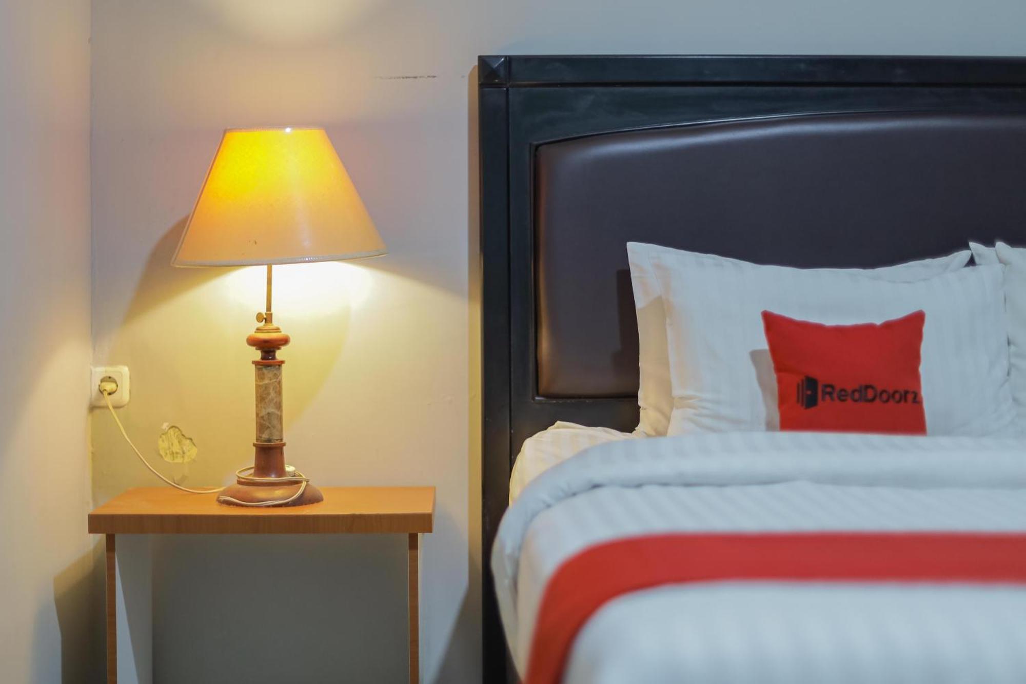 Reddoorz Plus At Swun Stay Raya Langsep Μαλάνγκ Εξωτερικό φωτογραφία