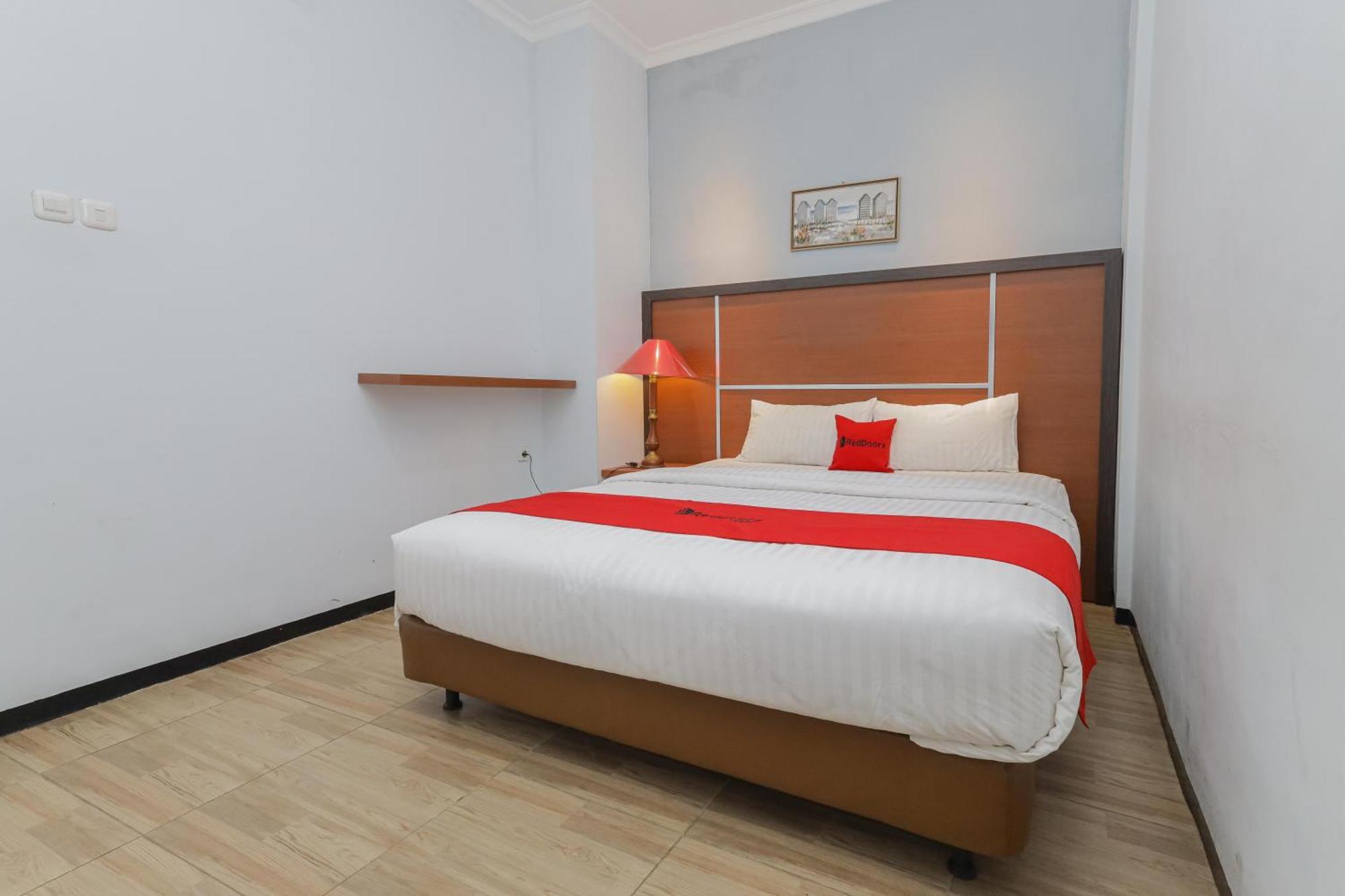 Reddoorz Plus At Swun Stay Raya Langsep Μαλάνγκ Εξωτερικό φωτογραφία