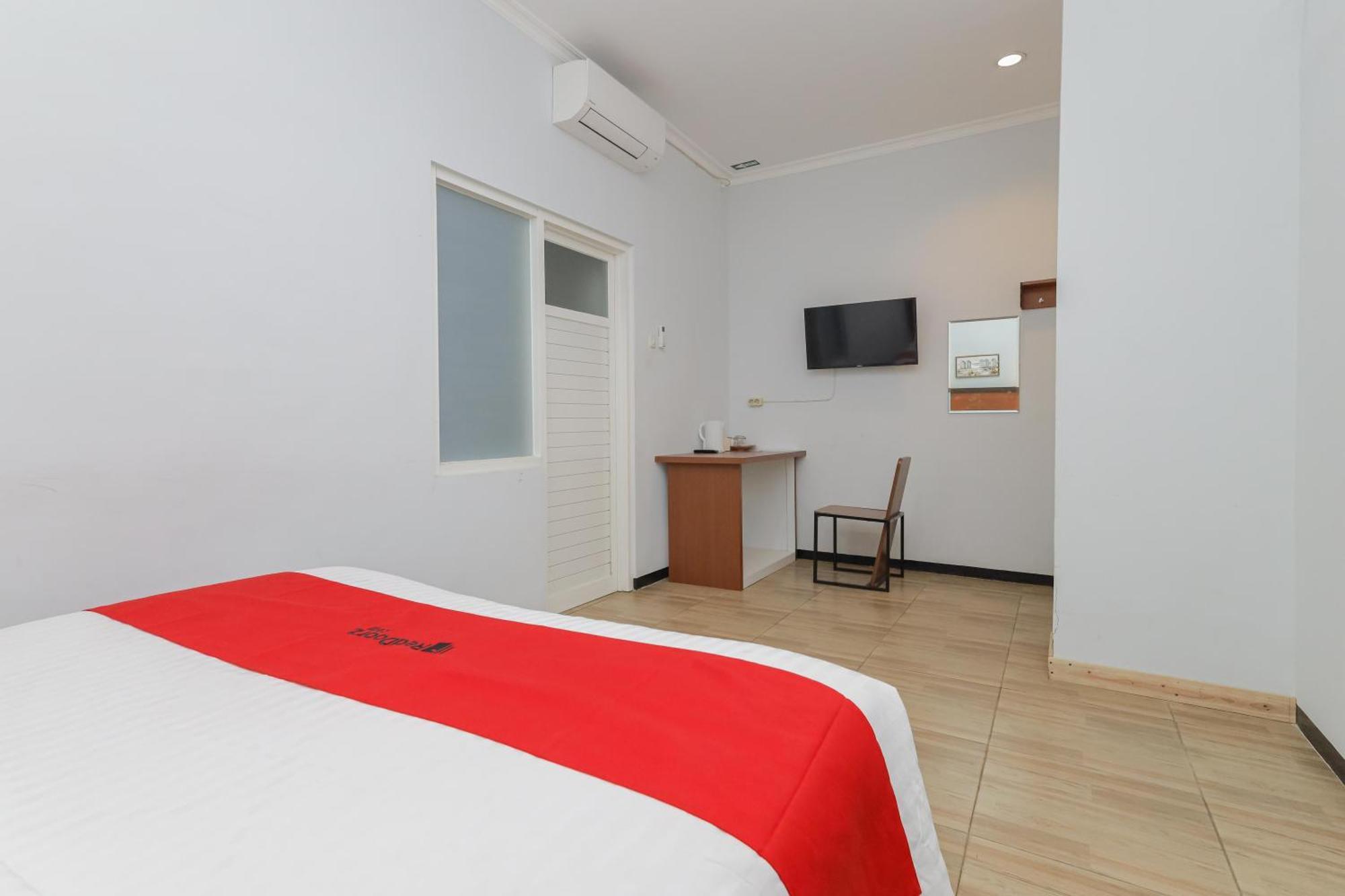 Reddoorz Plus At Swun Stay Raya Langsep Μαλάνγκ Εξωτερικό φωτογραφία