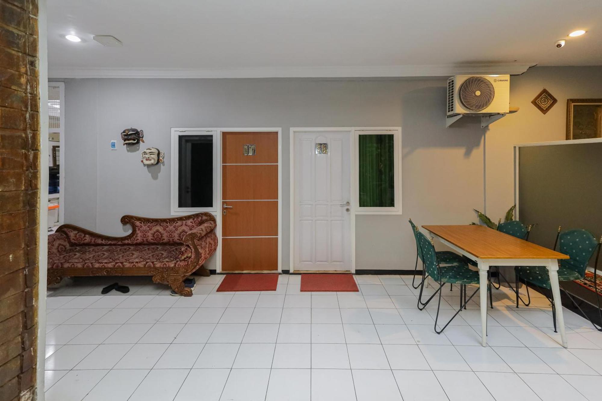 Reddoorz Plus At Swun Stay Raya Langsep Μαλάνγκ Εξωτερικό φωτογραφία