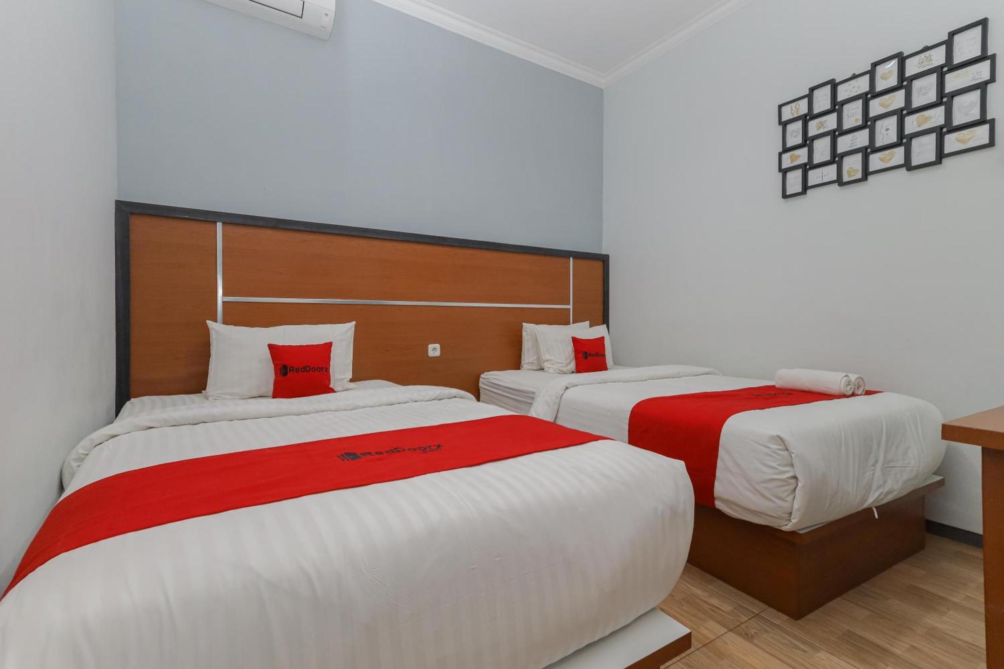 Reddoorz Plus At Swun Stay Raya Langsep Μαλάνγκ Εξωτερικό φωτογραφία